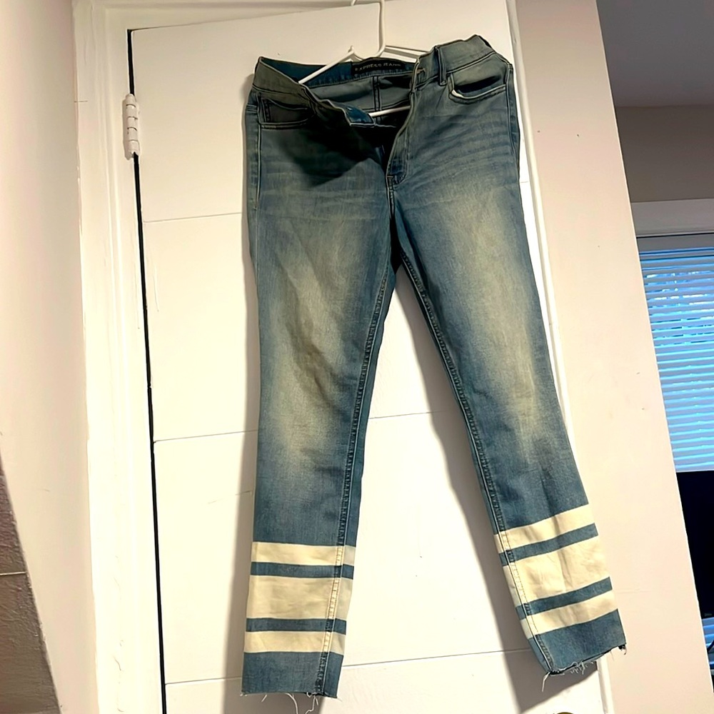 Express Cropped Legging High Rise Jeans with stripes, size 8